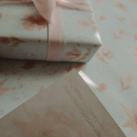 Geschenkpapier mit Rosen - Tulpen, 3 - teiliges Set - The Baltic Shop