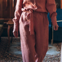 Klassische Hose mit Gürtel "Nora" - The Baltic Shop