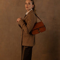 Leder Klappentasche für Damen - Possession - The Baltic Shop