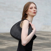 Lederhandtasche — The Moonstone - The Baltic Shop