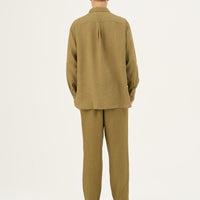 Leinenhemd – Unisex Hemd aus 100 % Leinen in Khaki, locker geschnitten - The Baltic Shop