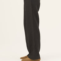 Luftige Damenhose aus 100 % Leinen in Schwarz - The Baltic Shop