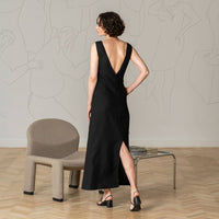 Maxikleid Stella mit offenem Rücken aus Leinen - The Baltic Shop