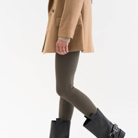 Olivgrüne Leggings – figurbetont & bequem - The Baltic Shop