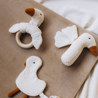 Rassel Gans aus Bio Baumwolle - The Baltic Shop