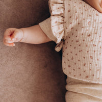 Wasserfestes Musselin Lätzchen - The Baltic Shop