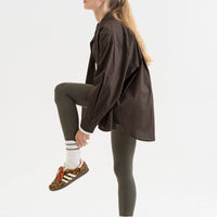 Olivgrüne Leggings – figurbetont & bequem