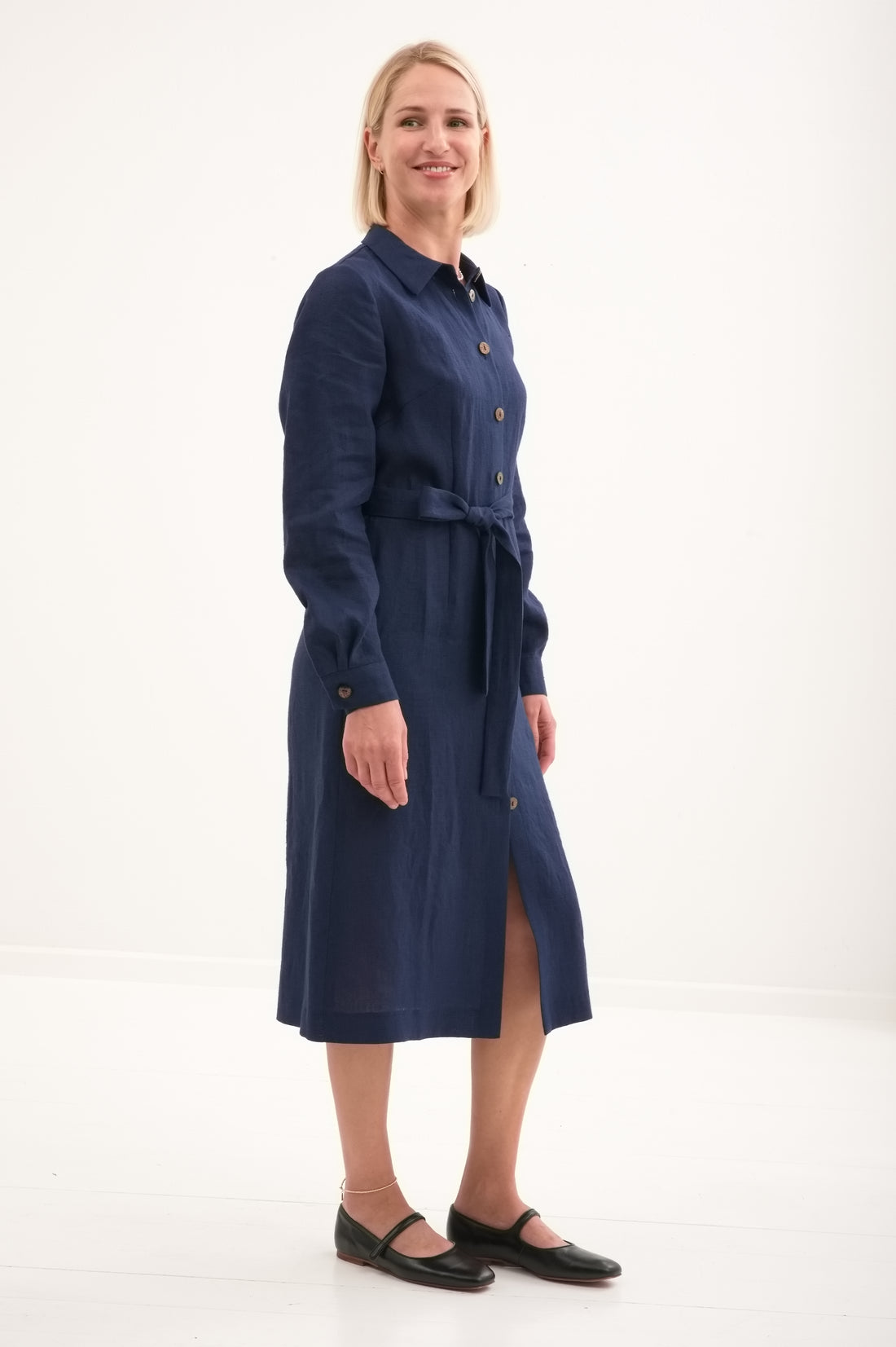 Leinenkleid mit lange Ärmel "Una" AW26