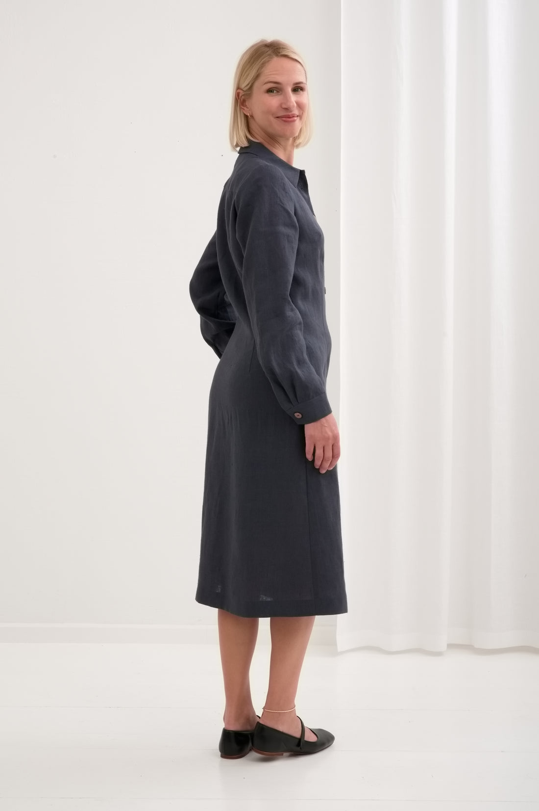 Leinenkleid mit lange Ärmel "Una" AW26