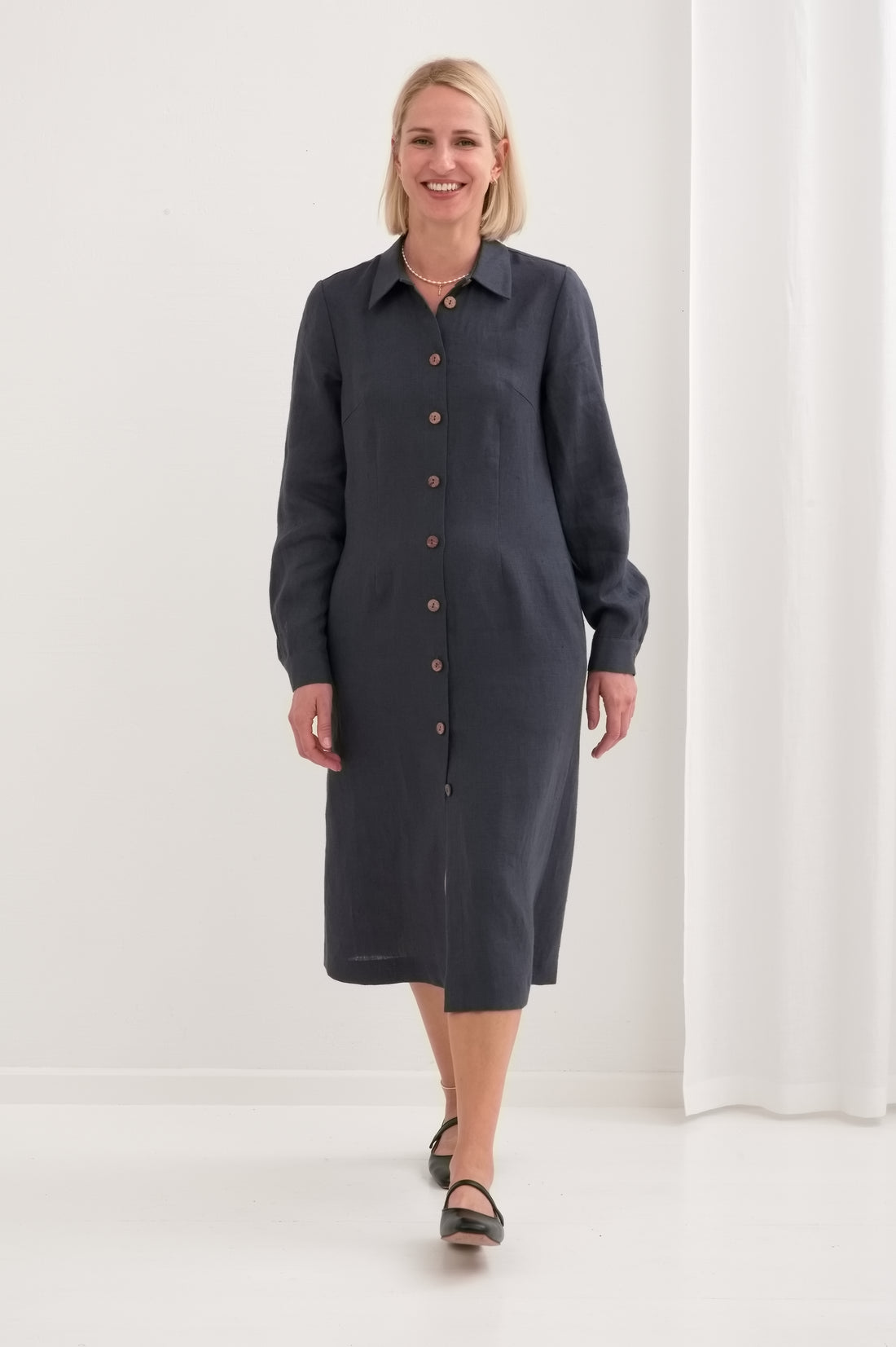 Leinenkleid mit lange Ärmel "Una" AW26