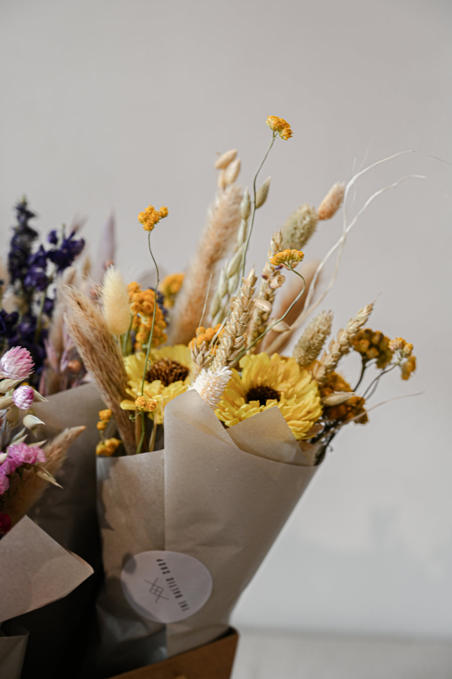 Trockenblumenstrauß in verschiedene Farben