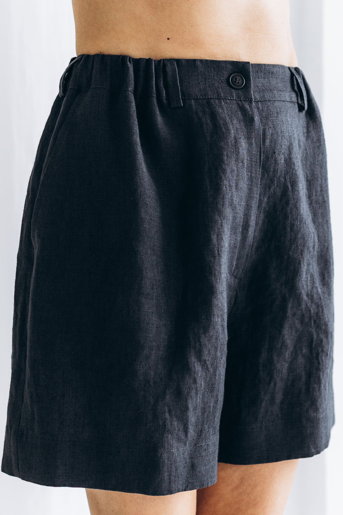 Kurze Leinenshorts "Iris"