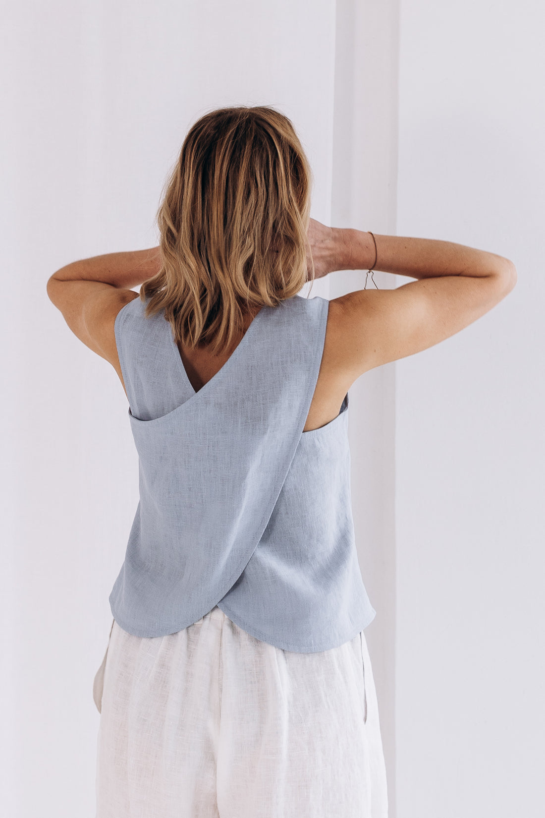 Leinentop mit überkreuztem Rücken "Vicky"