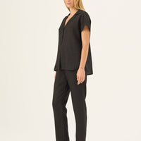 Ärmellose Bluse aus schwarzen Leinen "Melody" - The Baltic Shop
