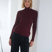 Austė: Hellebore Rollkragenpullover aus Merinowolle - The Baltic Shop