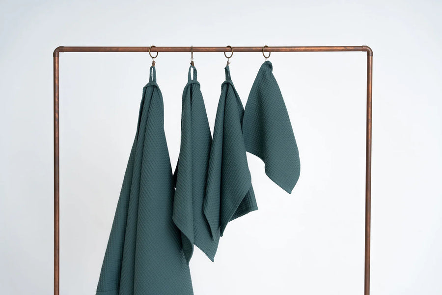 Badetuch aus 100% Baumwolle, 80x140 cm in 4 Farben