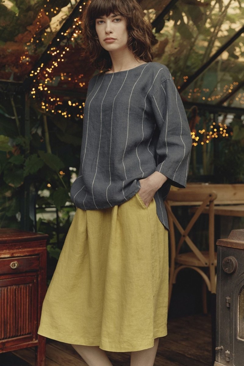 Bilberry Top in Grau mit weiße Streifen - The Baltic Shop
