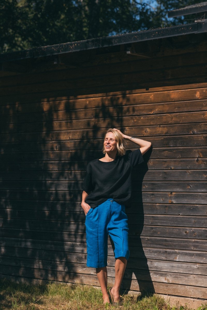 Blaue Shorts aus Leinen mit Seitentasche - The Baltic Shop
