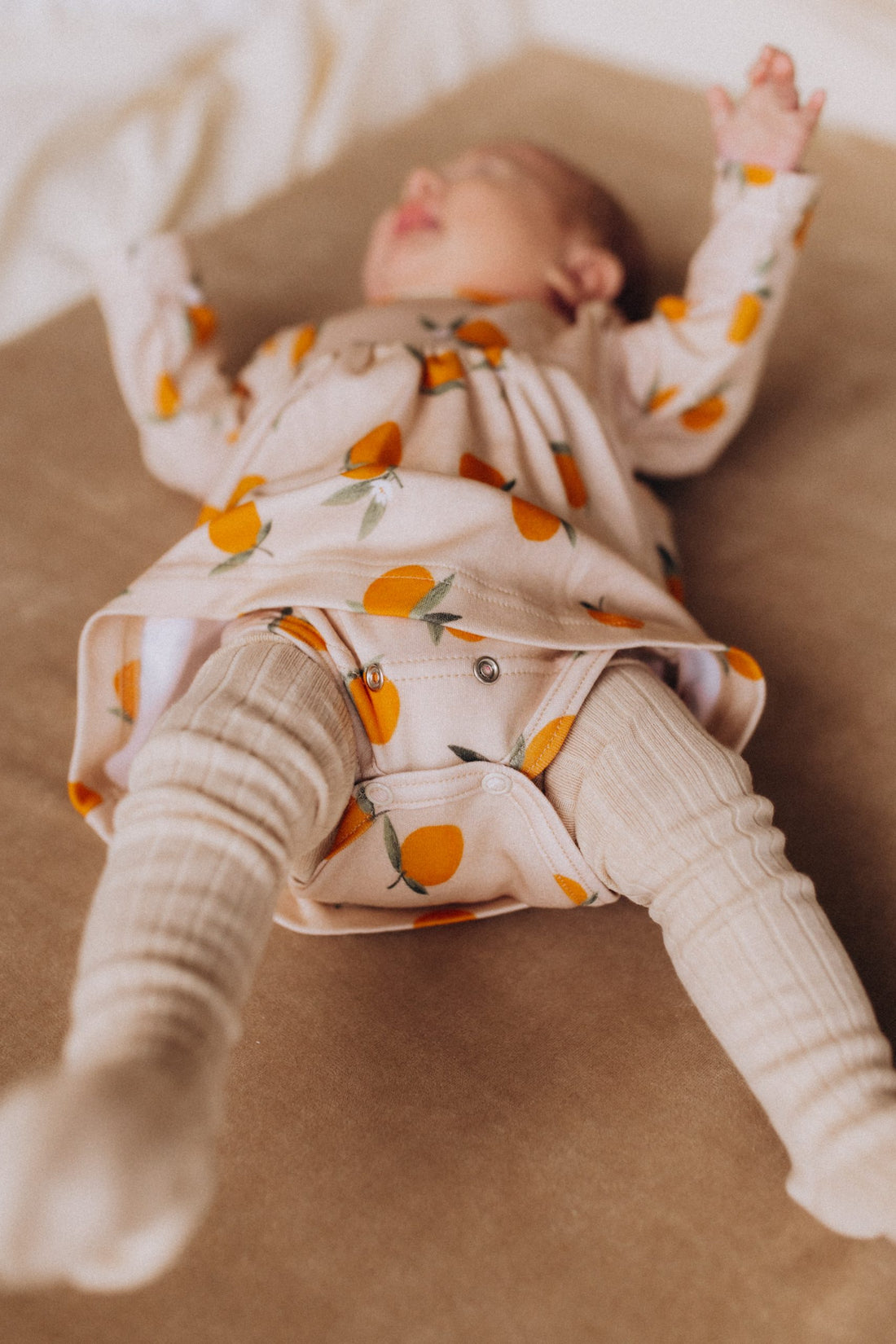 Bodykleid aus Bio Baumwolle mit Orangenmuster