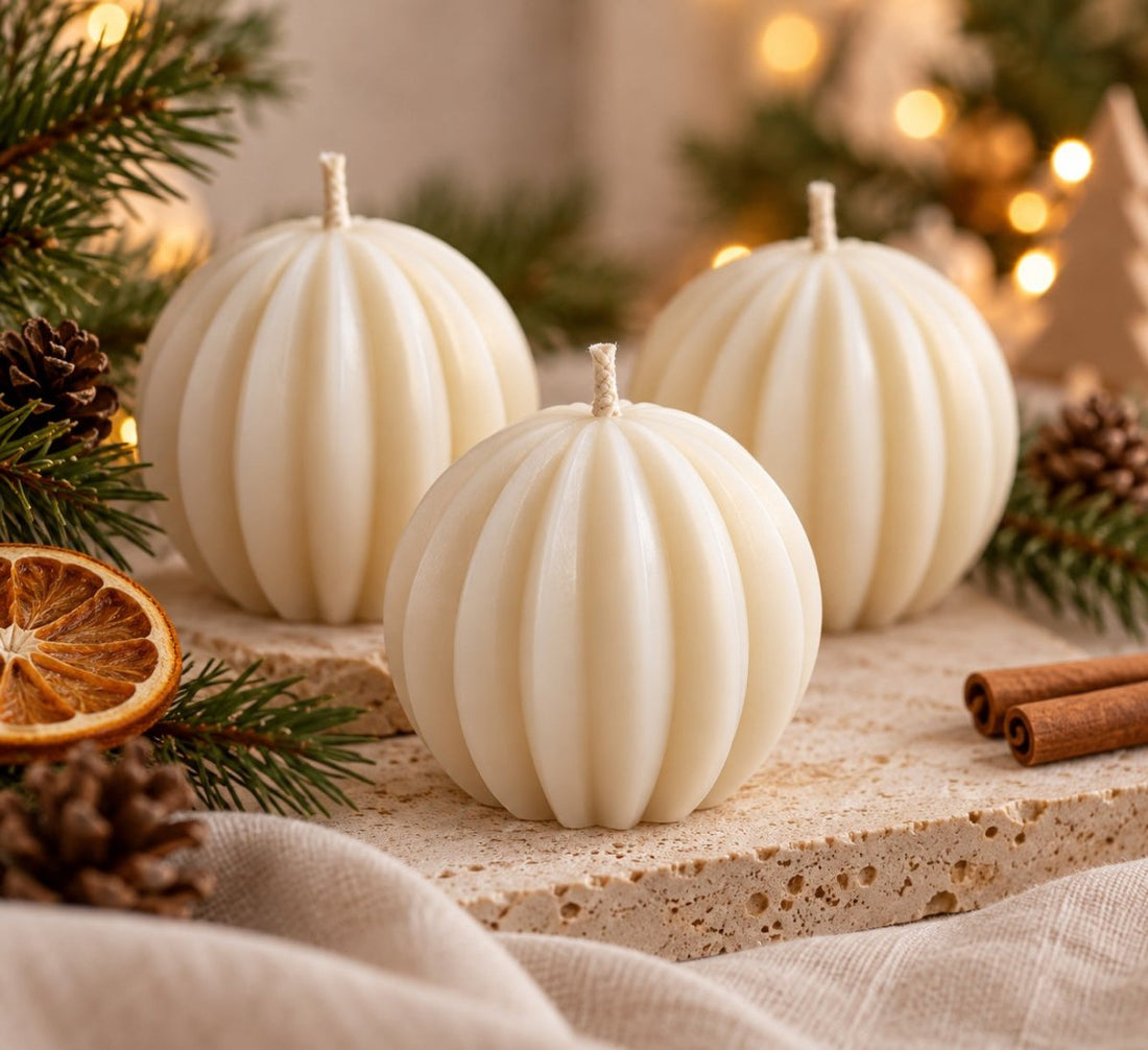 Christbaumkugel-Kerze aus Soja- & Rapswachs - The Baltic Shop