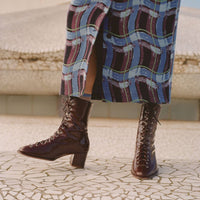 Emma – Stiefeletten mit Korsett-Schnürung - The Baltic Shop