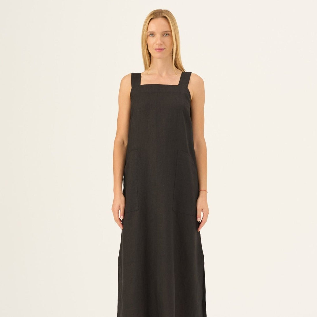 Fugue Leinenkleid in Schwarz - The Baltic Shop