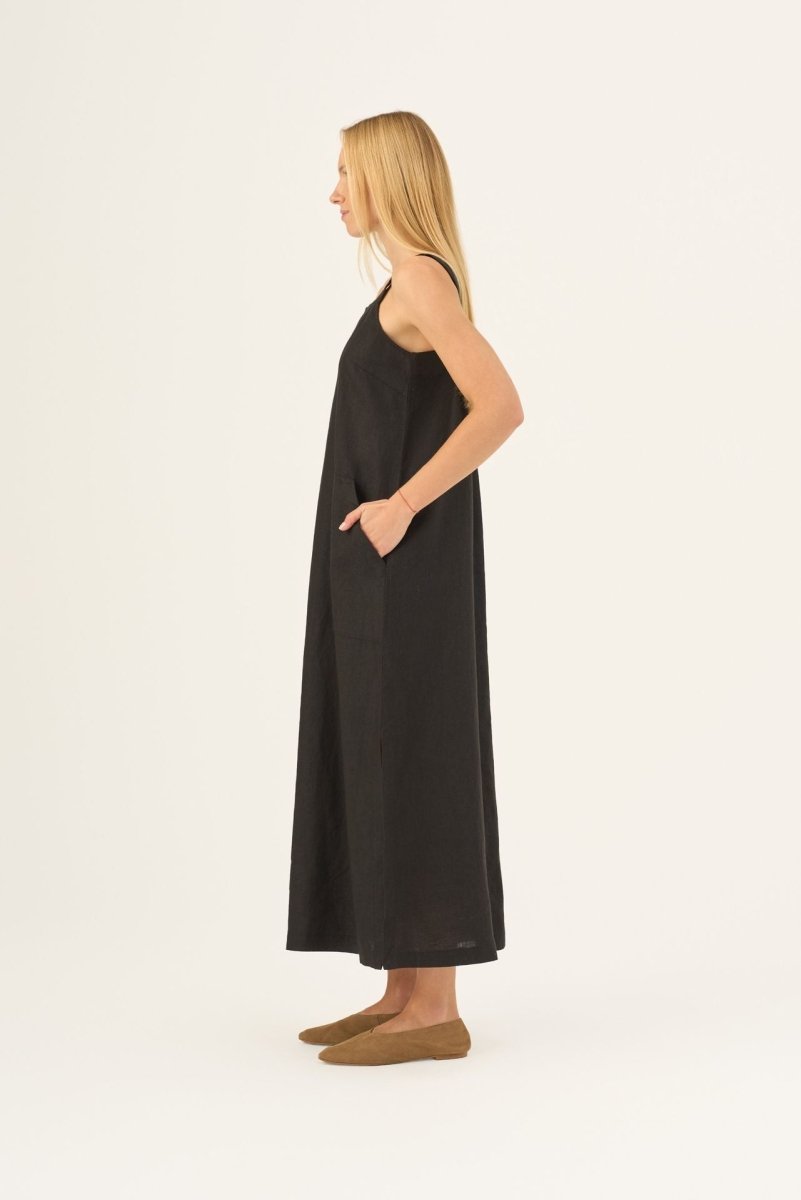 Fugue Leinenkleid in Schwarz - The Baltic Shop