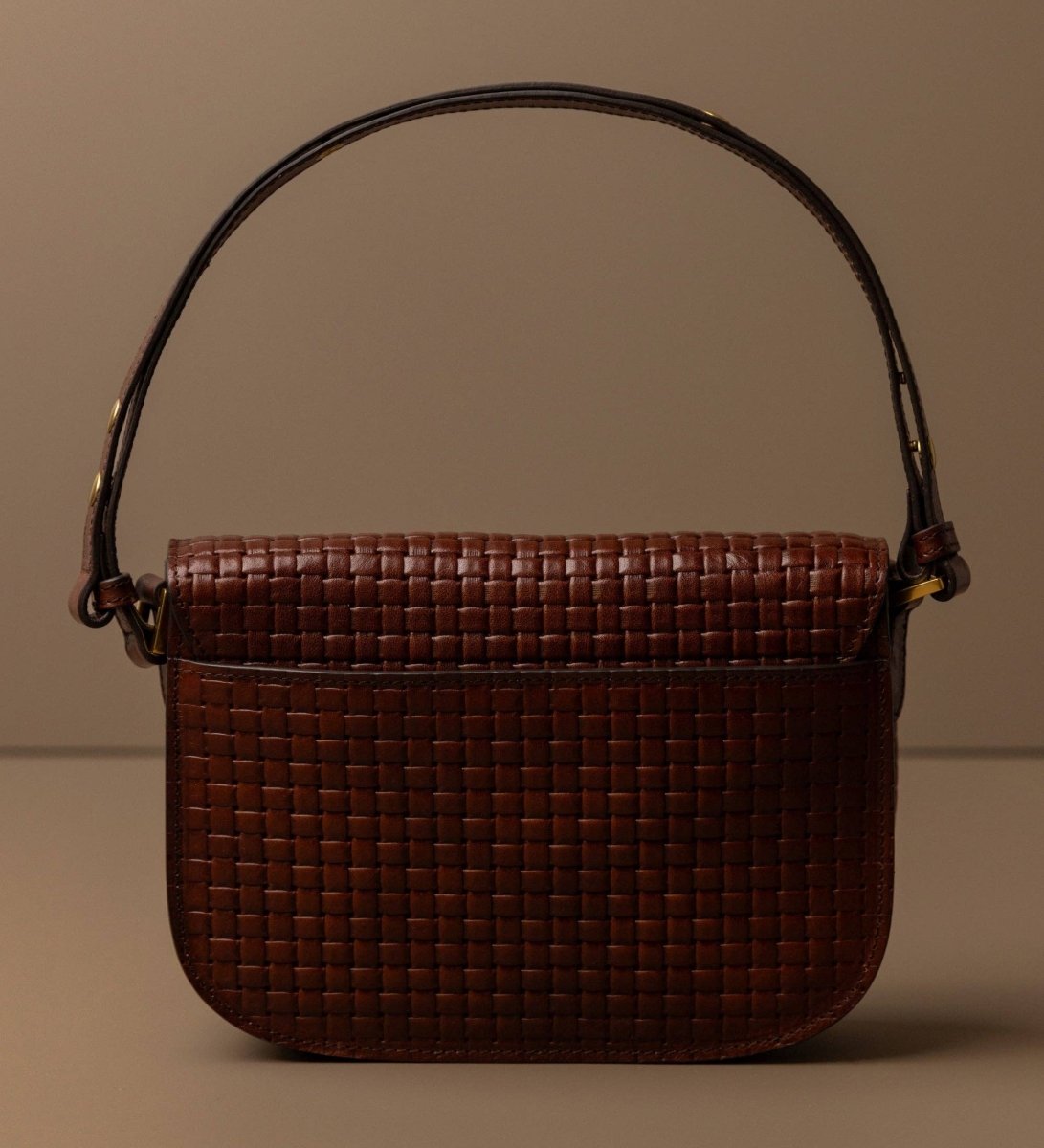 Geflochtene Ledertasche in Braun - The Baltic Shop