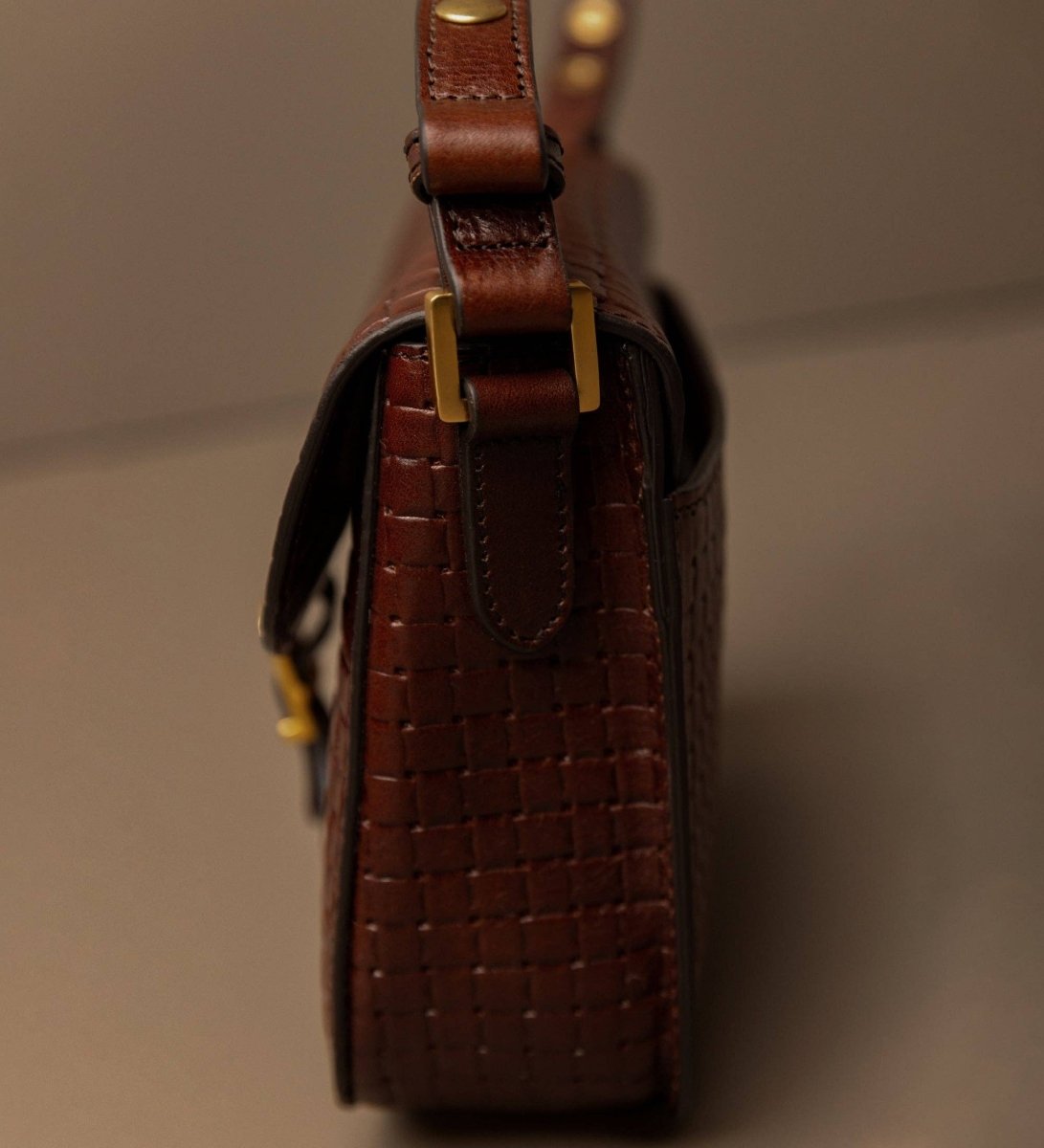 Geflochtene Ledertasche in Braun - The Baltic Shop