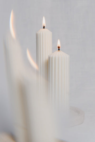 Gerillte Kerze aus Soja und Rapswachs in 2 Größen - The Baltic Shop