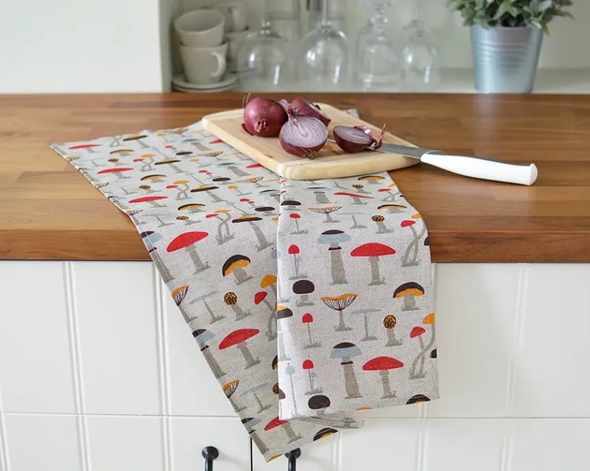 Geschirrtuch aus Leinen mit Pilzemotiv - The Baltic Shop