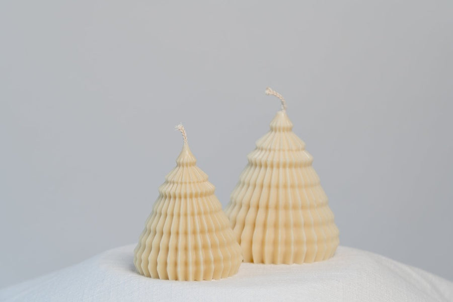 Handgegossene Kerze - Christbaum aus Soja und Rapswachs - The Baltic Shop