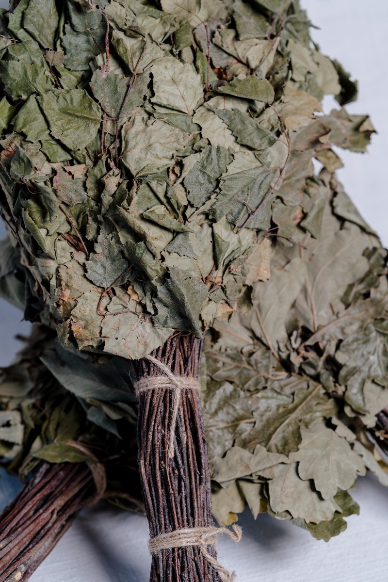 Handgemachte Sauna Besen - Eiche, Birke und Vogelbeere - The Baltic Shop