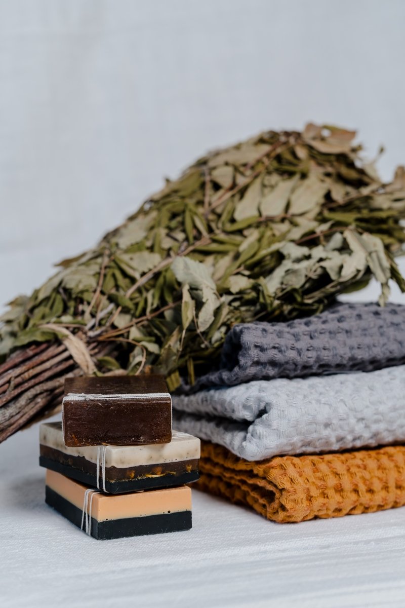 Handgemachte Sauna Besen - Eiche, Birke und Vogelbeere - The Baltic Shop