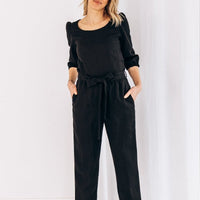 Klassische Hose mit Gürtel "Nora" - The Baltic Shop
