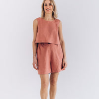 Kurze Leinenshorts "Iris" - The Baltic Shop