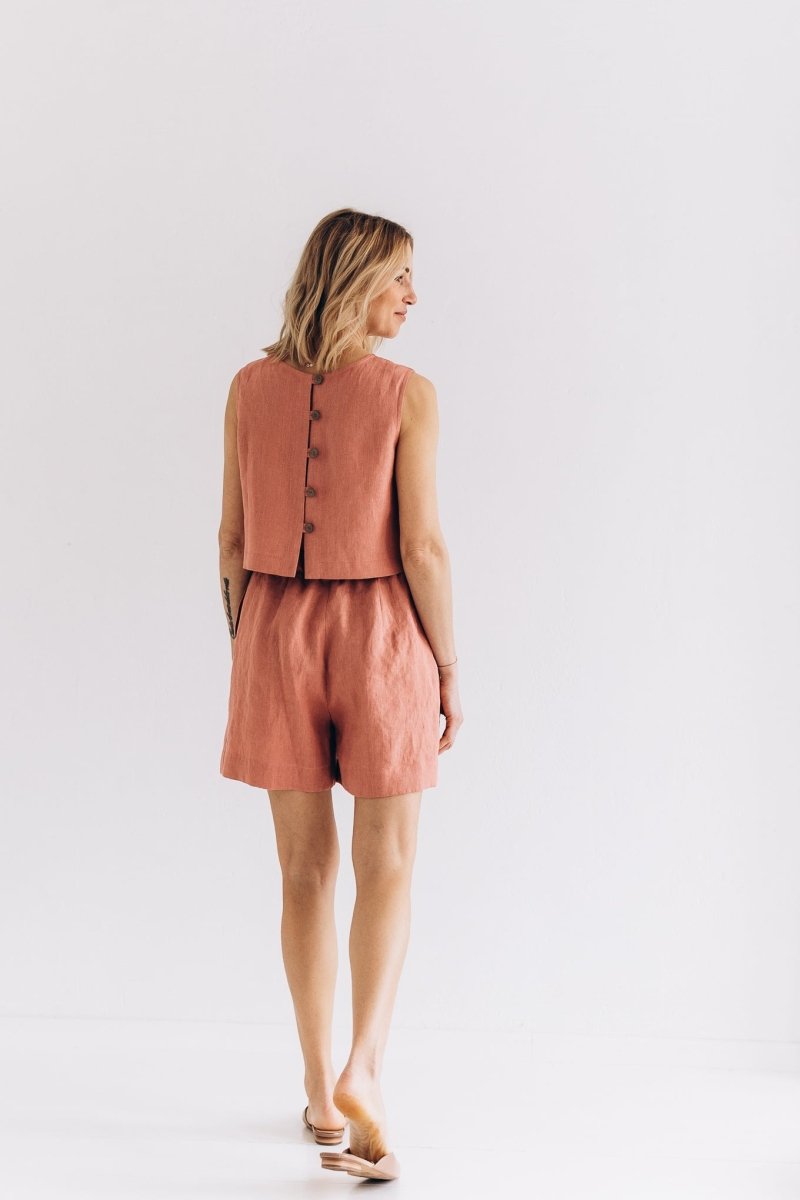 Kurze Leinenshorts "Iris" - The Baltic Shop