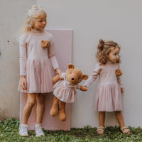 KUSCHELTIER MIT TUTU - KLEID – TEDDY - The Baltic Shop