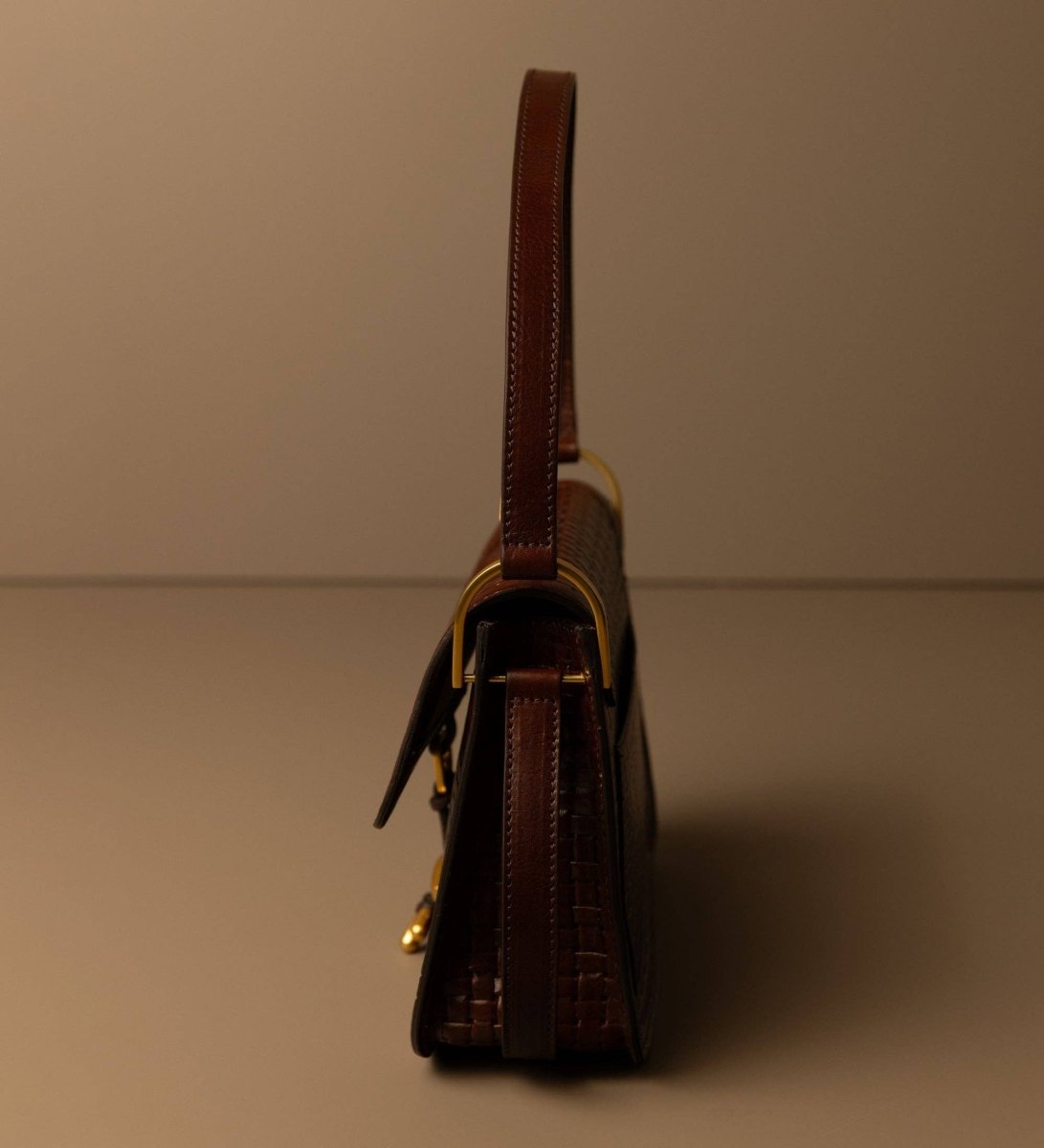 Leder Klappentasche für Damen - Possession - The Baltic Shop