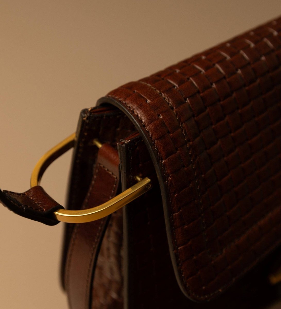 Leder Klappentasche für Damen - Possession - The Baltic Shop