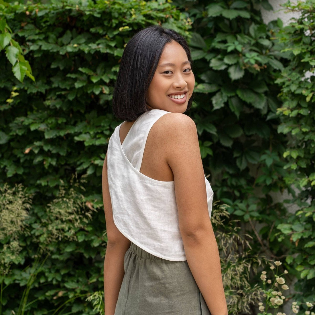 Leinen Cross - Back Crop Top in viele Farben - The Baltic Shop