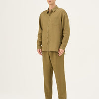 Leinenhemd – Unisex Hemd aus 100 % Leinen in Khaki, locker geschnitten - The Baltic Shop