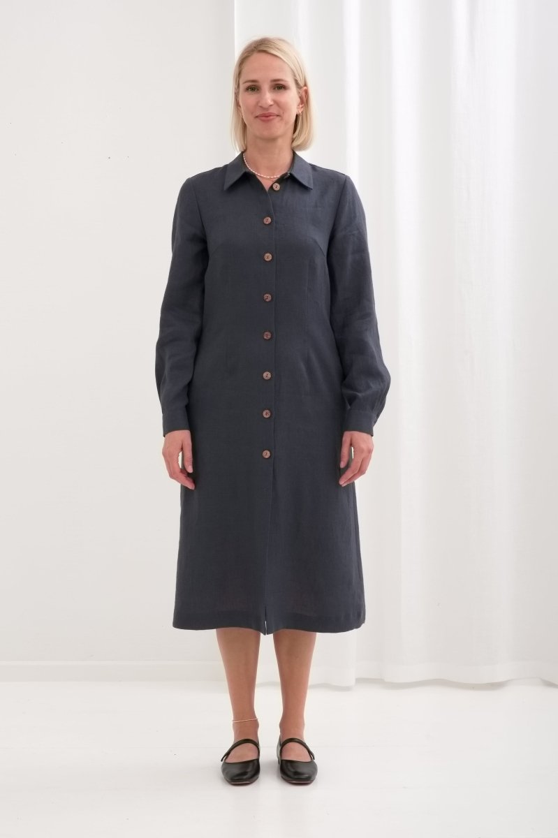 Leinenkleid mit lange Ärmel "Una" AW26 - The Baltic Shop