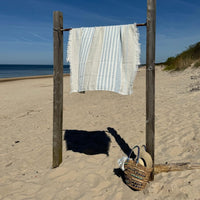 Linen Tales Strandtuch aus Leinen mit Streifen, in 2 Farben - The Baltic Shop