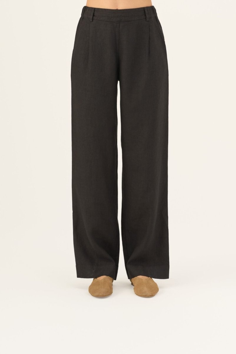 Luftige Damenhose aus 100 % Leinen in Schwarz - The Baltic Shop