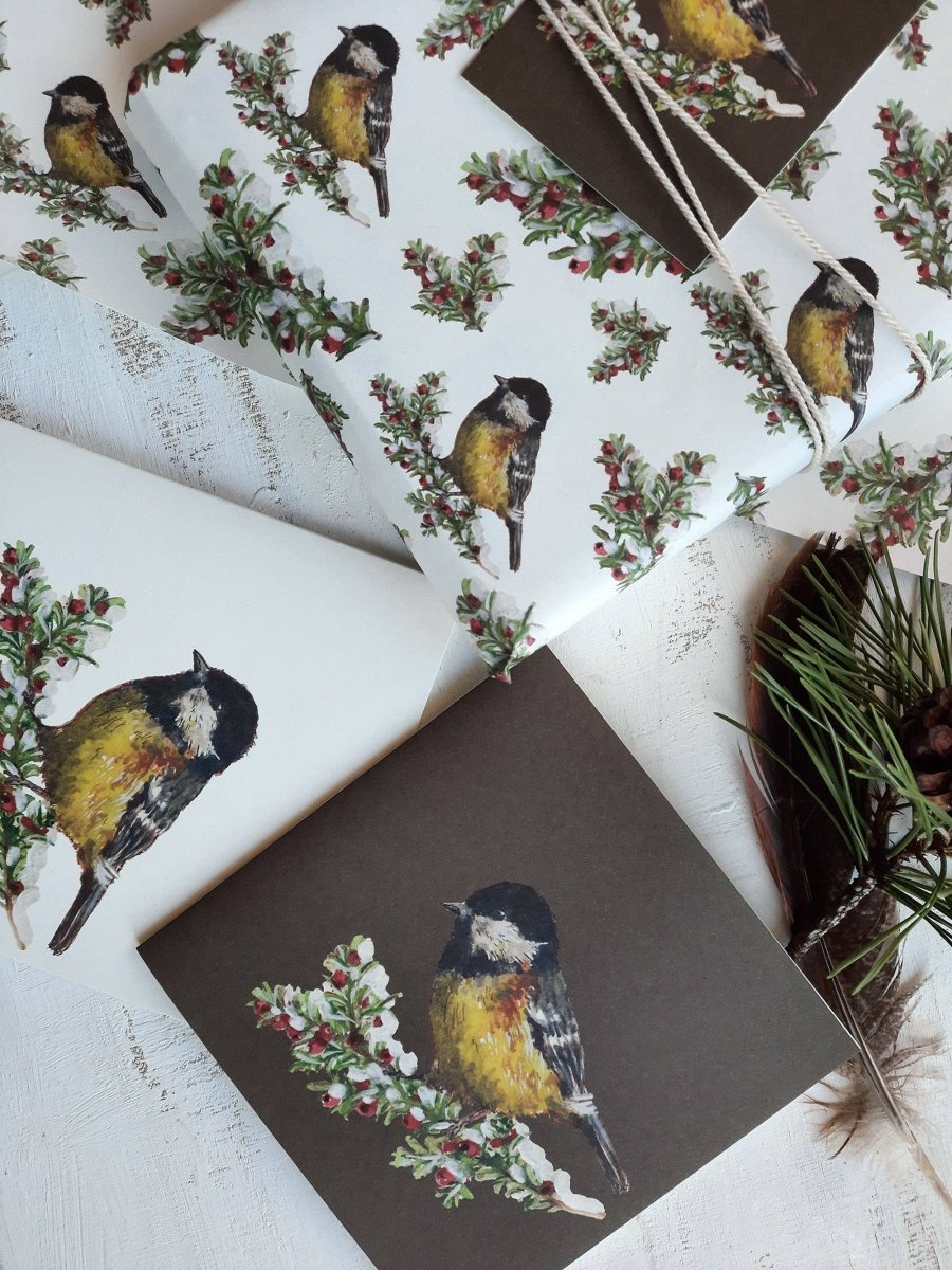 Meisenvogel auf Dunkelgrün, gefaltete Karte - The Baltic Shop