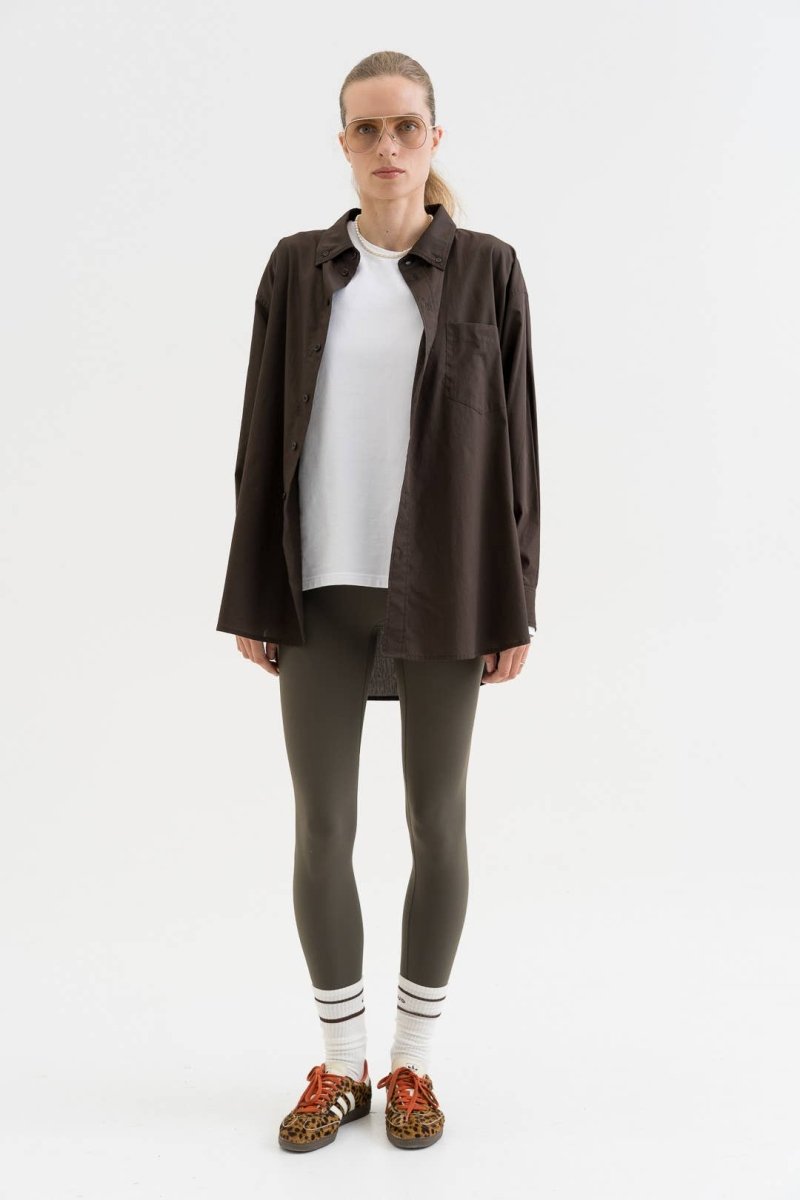 Olivgrüne Leggings – figurbetont & bequem - The Baltic Shop