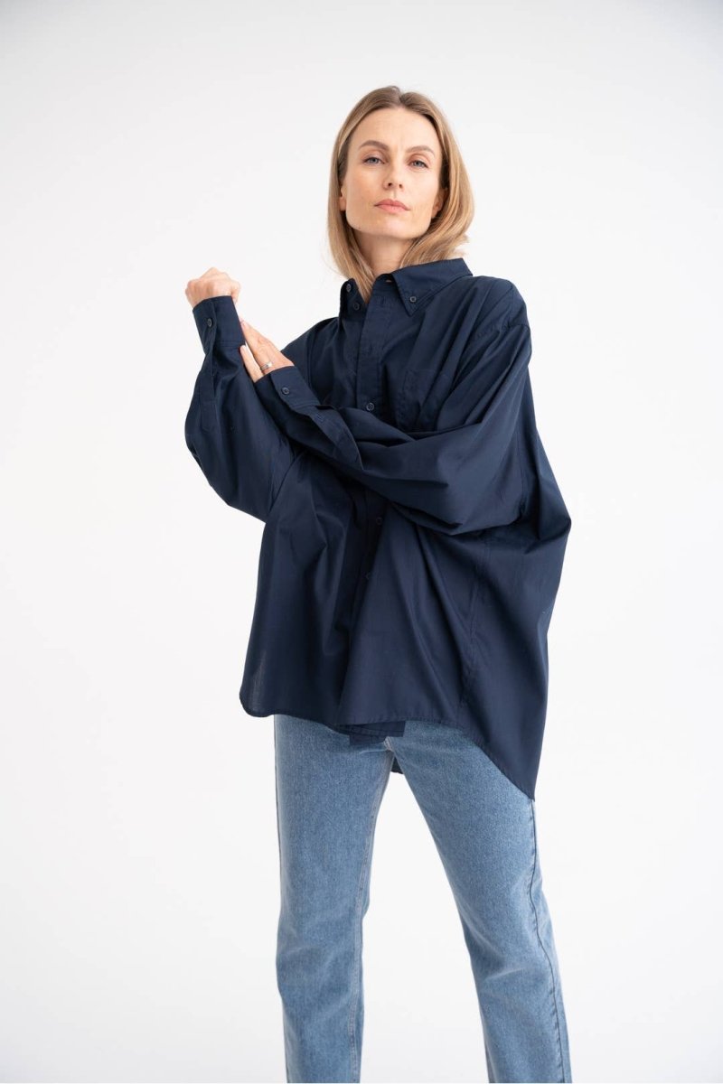 Oversized Hemd aus 100 % Baumwolle – Navy - The Baltic Shop