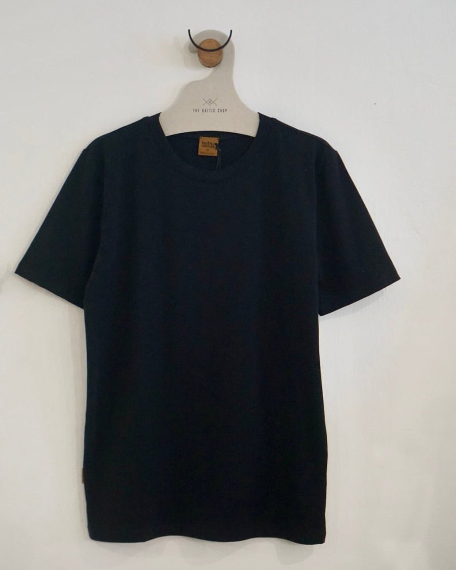 Schwarzes T-Shirt aus Baumwolle für Herren - The Baltic Shop