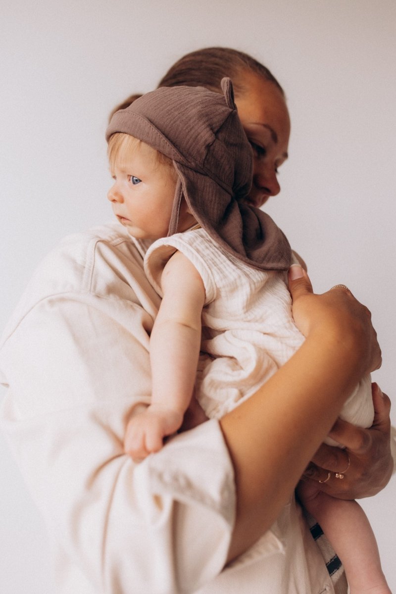 Sonnenhut aus Bio Musselin mit Teddy Ohren - The Baltic Shop